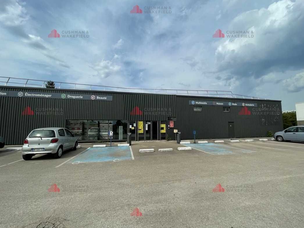 CUSHMAN & WAKEFIELD vous propose, au sud de l'agg