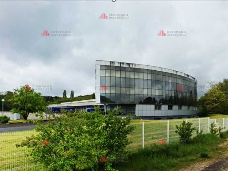 CUSHMAN & WAKEFIELD vous propose, au Nord-Ouest d
