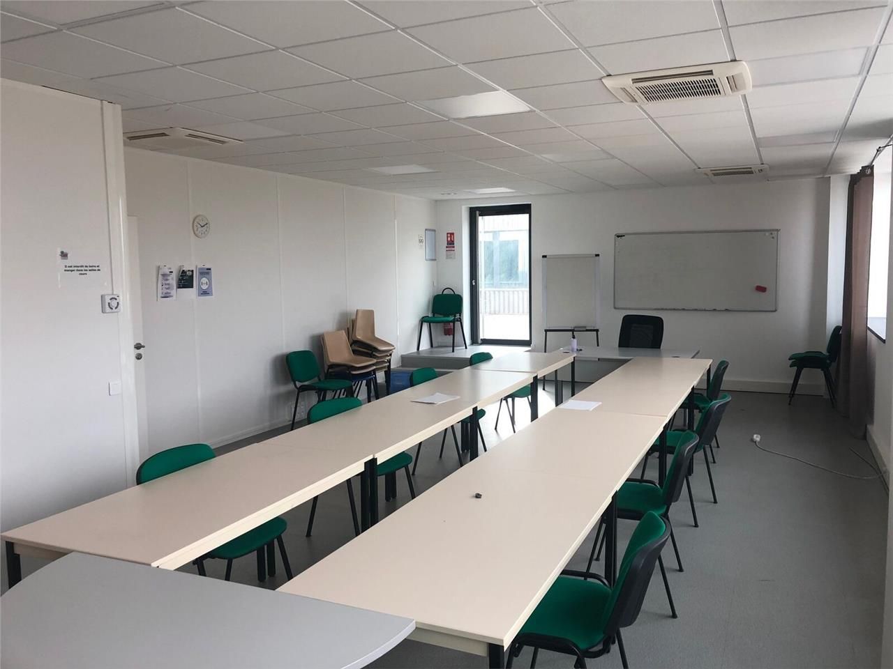 CUSHMAN & WAKEFIELD vous propose au centre de Bes