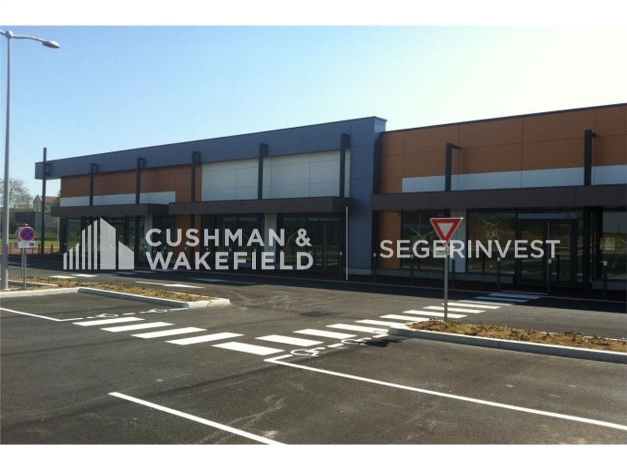 CUSHMAN & WAKEFIELD vous propose, au sud de la vi