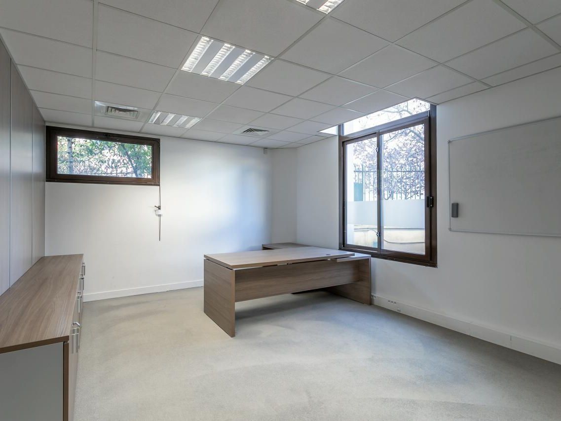 453.53 m² pour ce bureaux en vente à Courbevoie