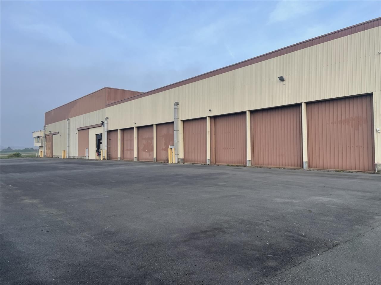 A louer , à proximité de la rocade sud-est d'Arra