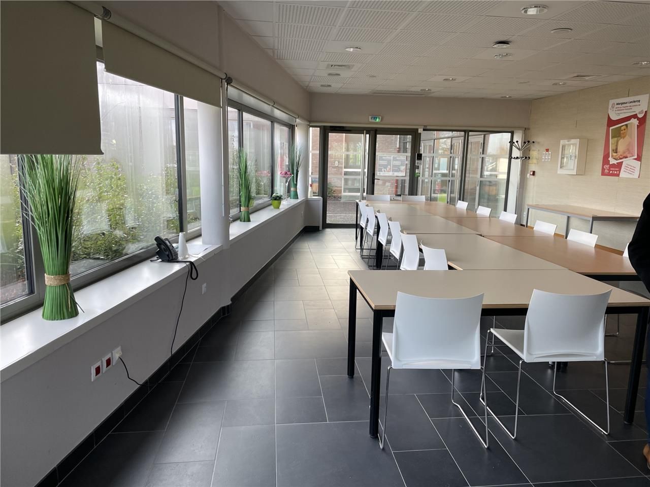 à VENDRE ou à LOUER ensemble immobilier situé à C