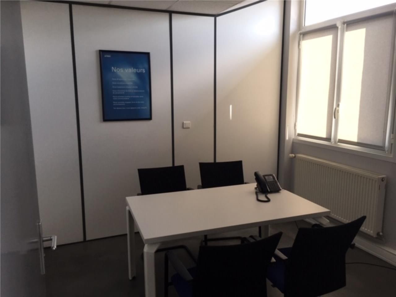 Plateau de bureaux indépendant à louer dans l'hyp