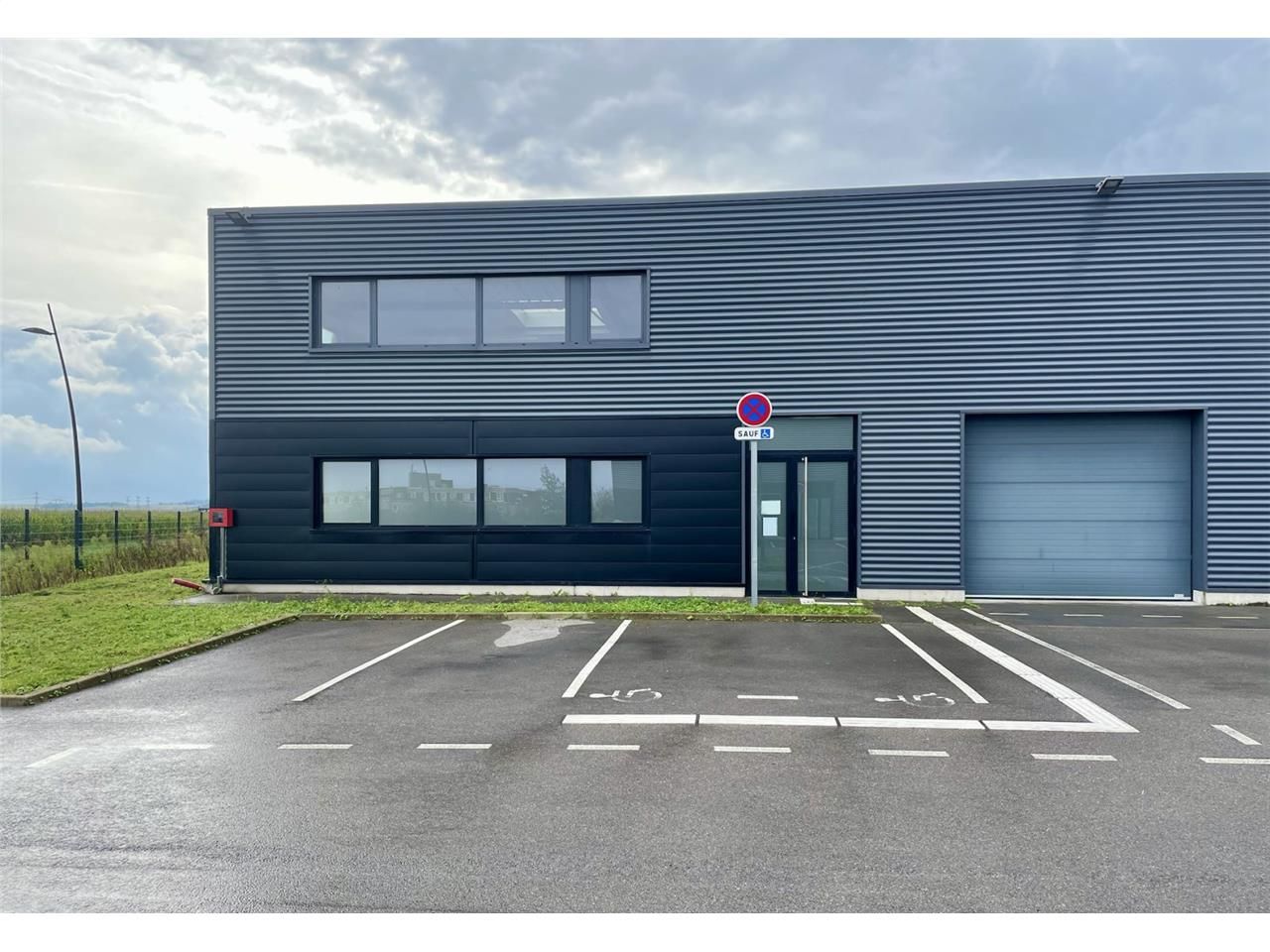 NOUVEAUTÉ - CELLULE D'ACTIVITÉ À LOUER | COQUELLE