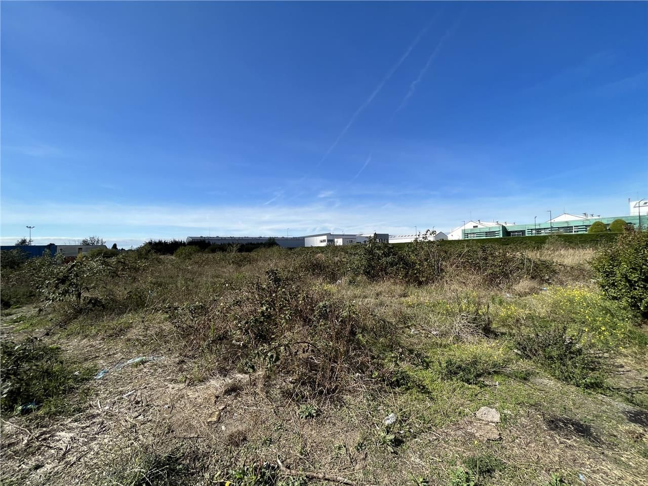 Emplacement exceptionnel à Calais - À LA vente ! 