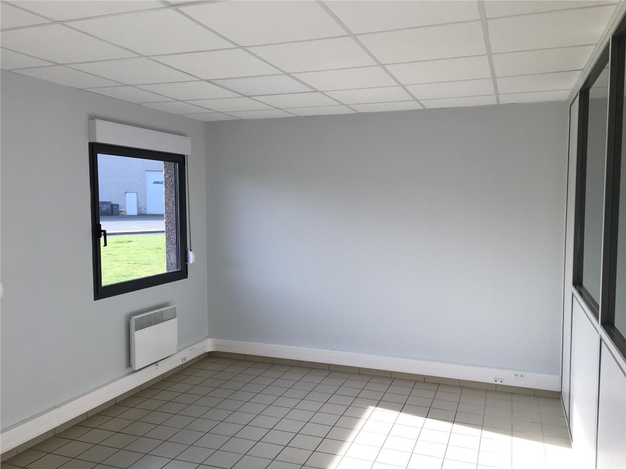 A louer, surface de bureaux entièrement rénovée d