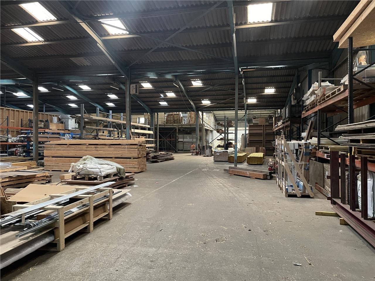 A LOUER à Orchies au coeur d'une zone d'activité