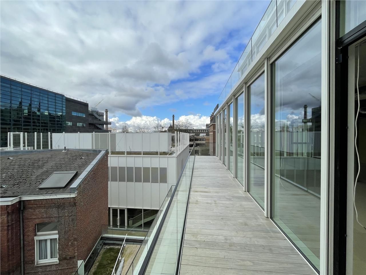 Sur le Campus de l'Institut Pasteur, nous vous pr