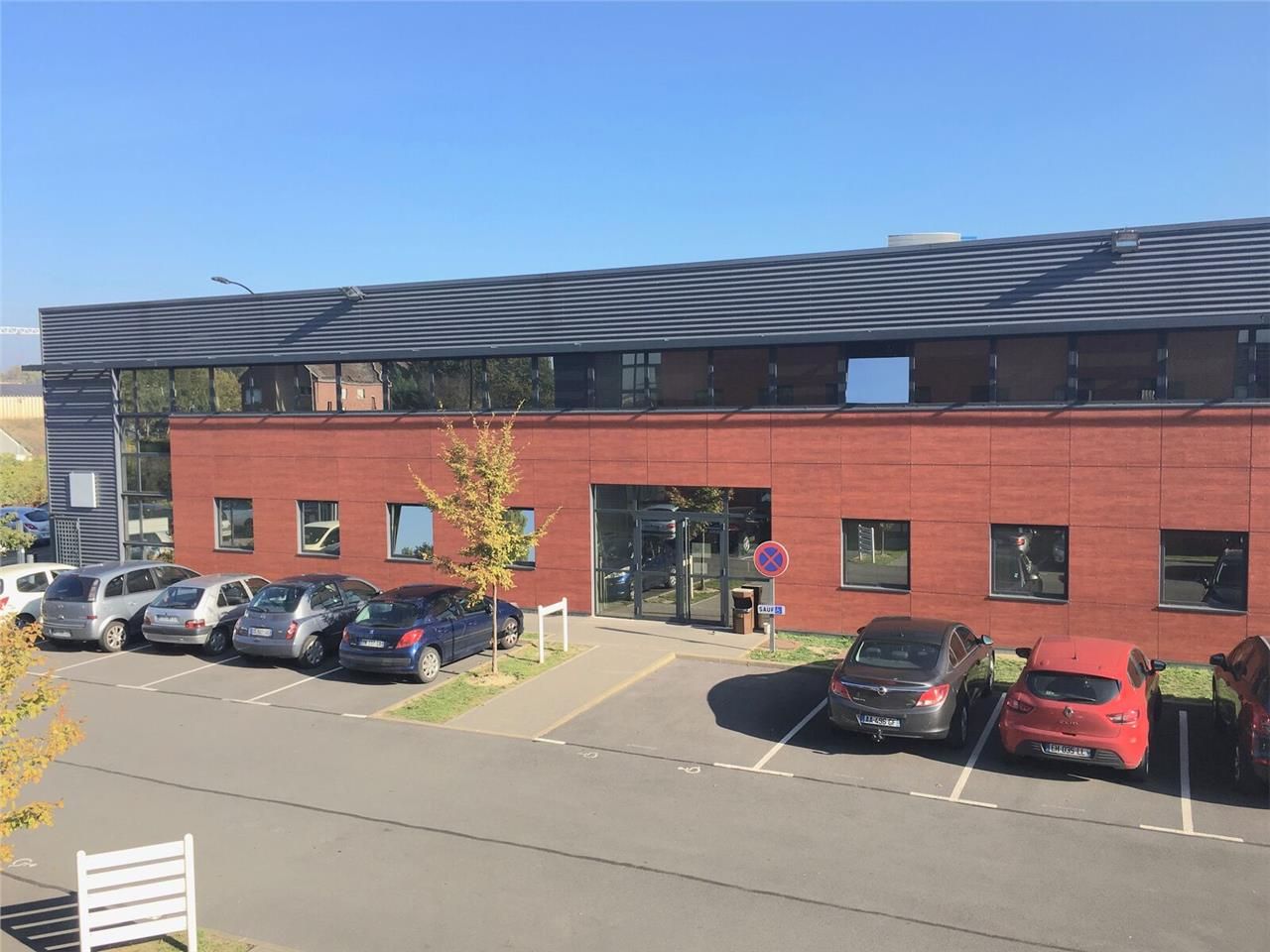 Bureaux à louer à Valenciennes. Dans un parc tert