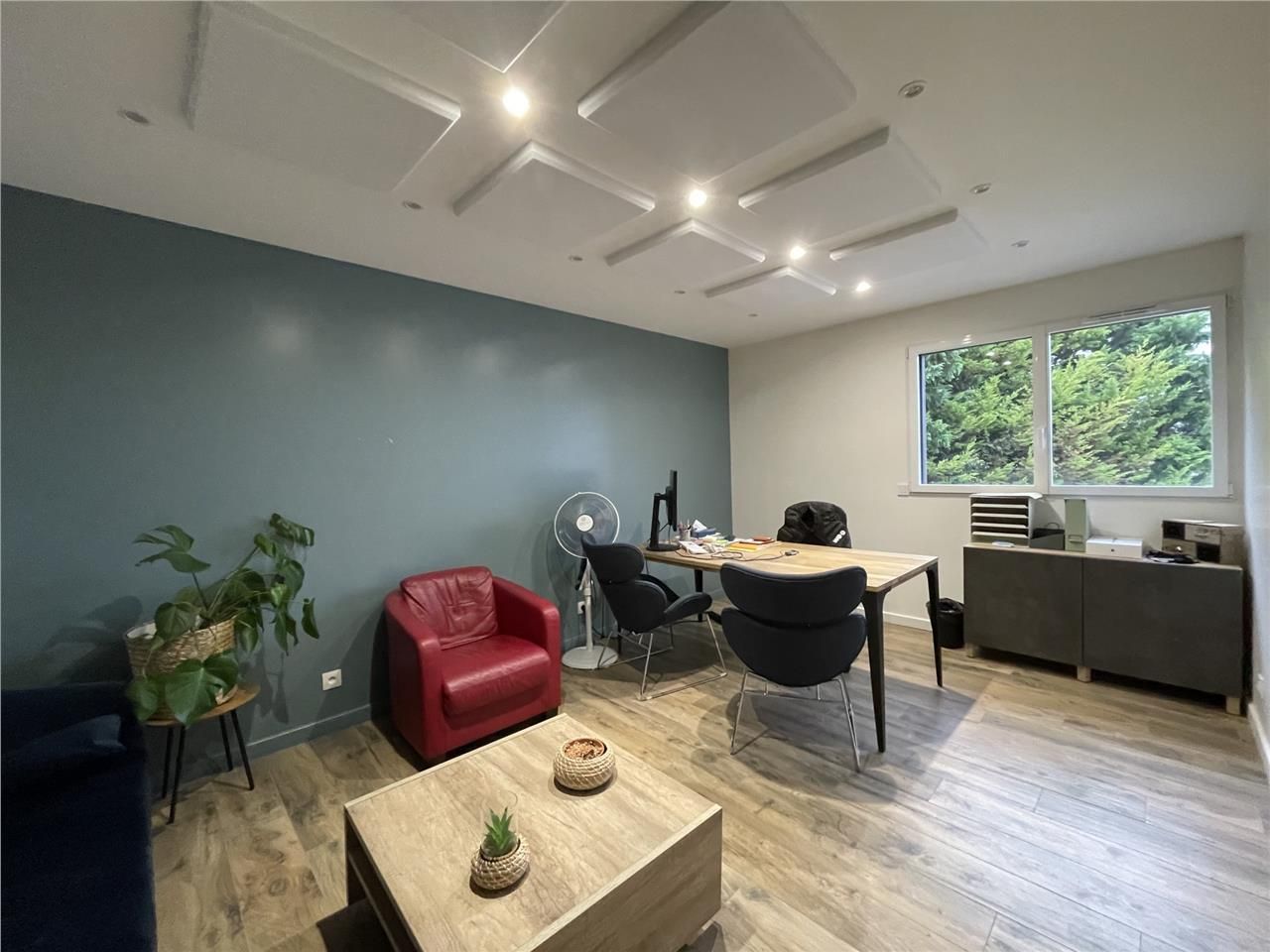 Nous vous proposons à la location un immeuble de 