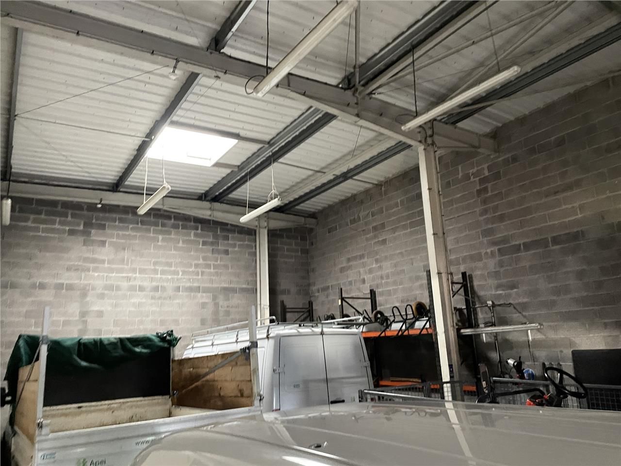 A vendre, un immeuble privatif à usage de bureaux