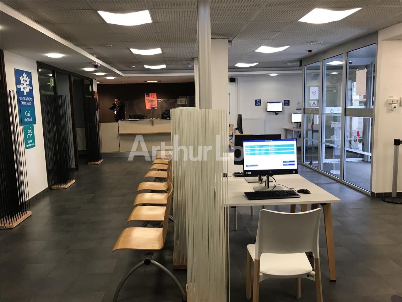 Bureaux à vendre ou à louer à CAMB