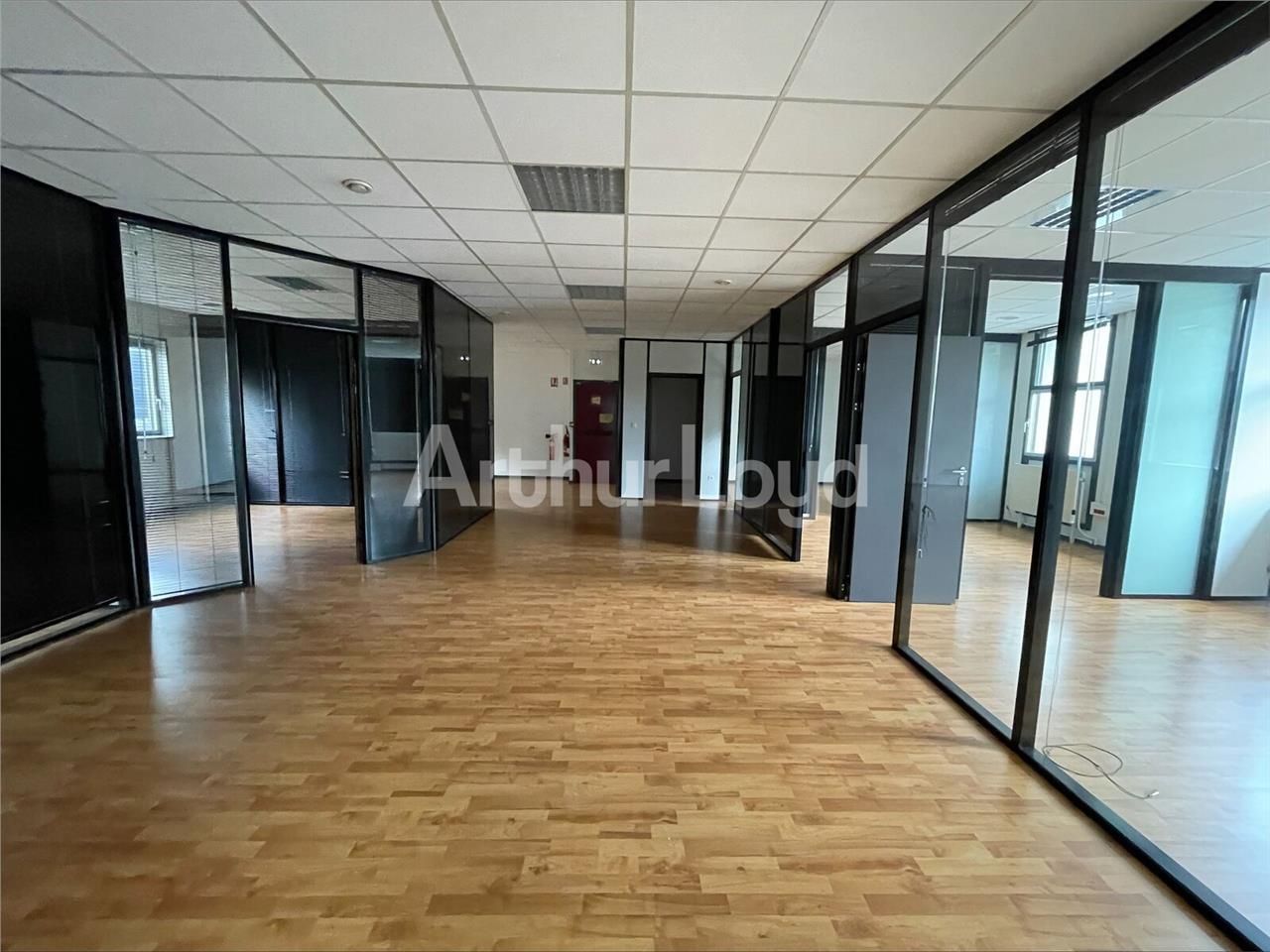 Arthur Loyd vous propose à la location des b