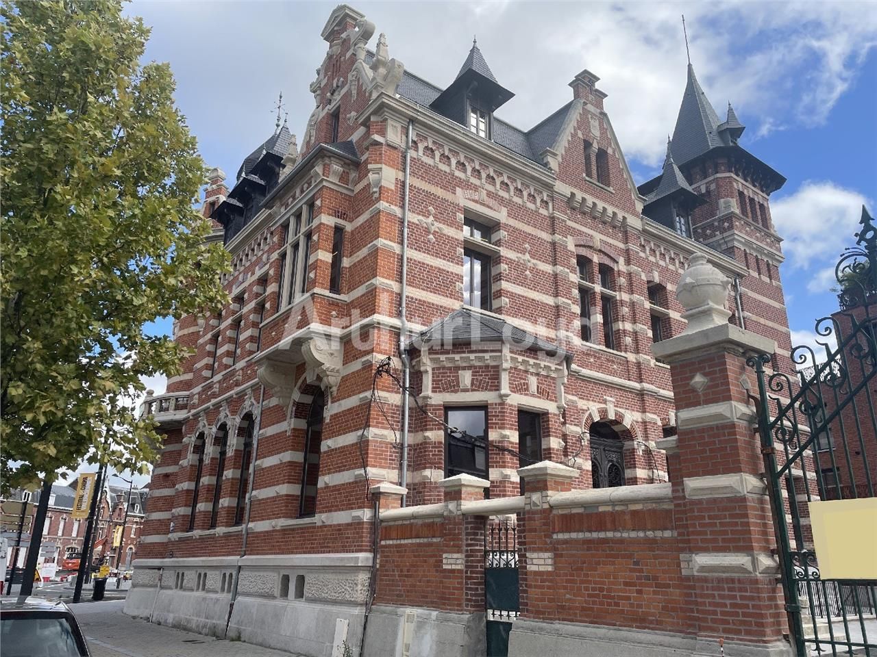 Bureaux à vendre à Valenciennes. Nous v