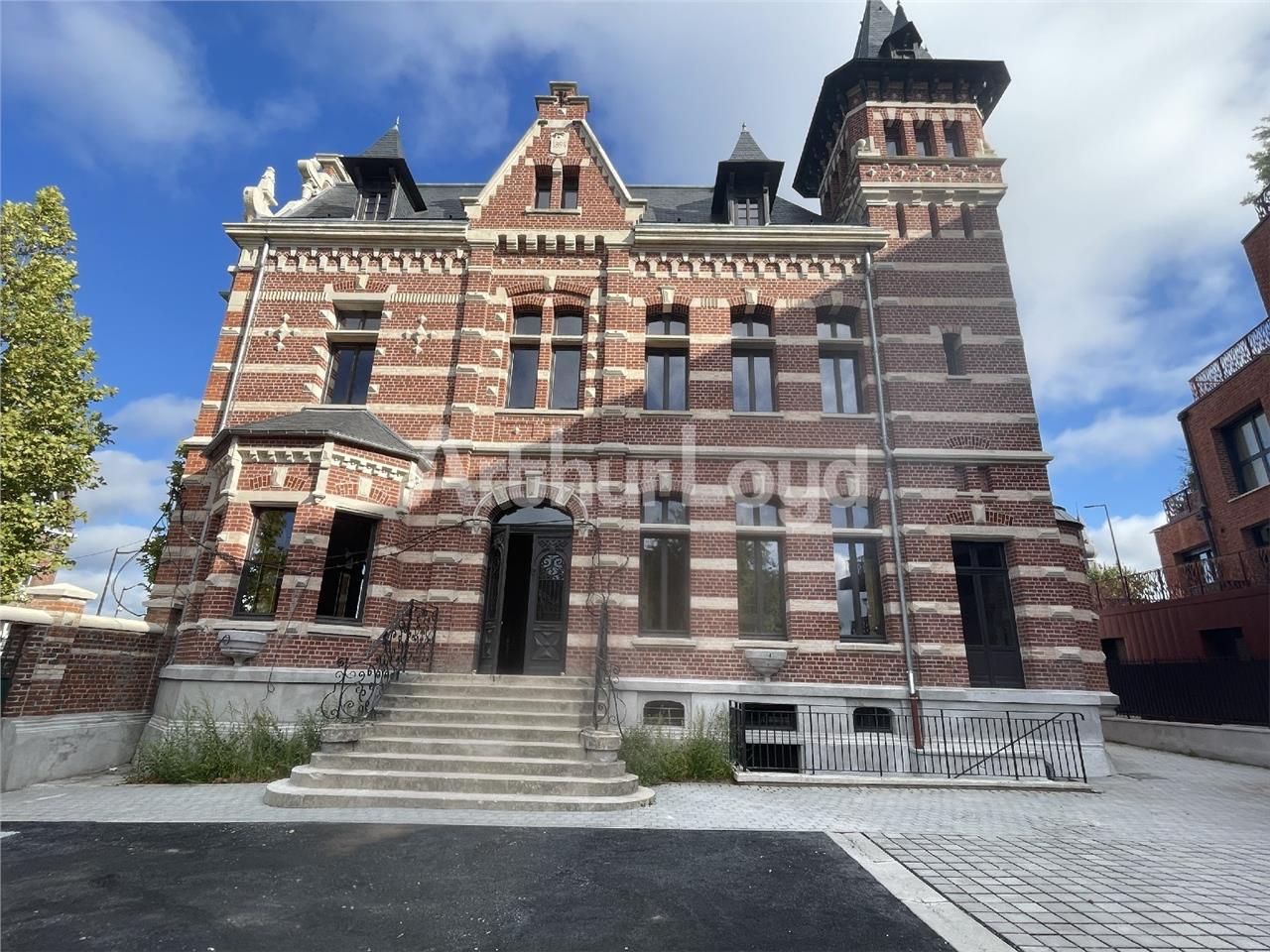 Bureaux à vendre à Valenciennes. Nous v