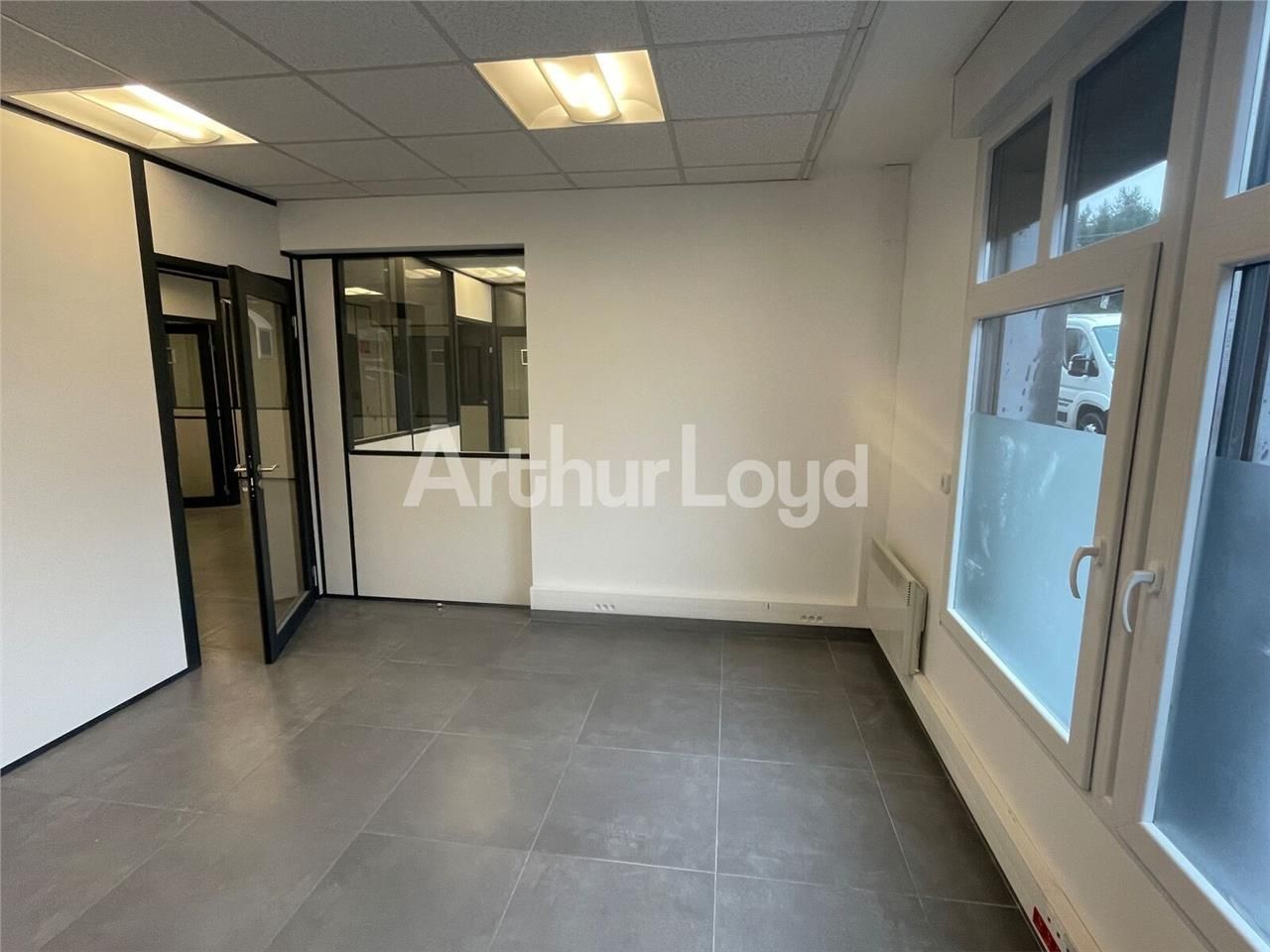 À louer : Superbes bureaux de 170 m² &#