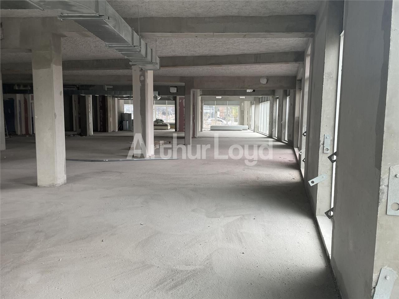 Bureaux à vendre ou à louer à MAUB