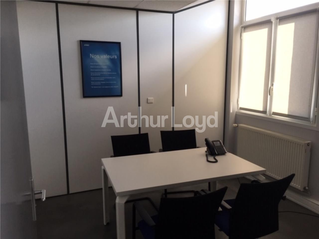 Plateau de bureaux indépendant à louer 