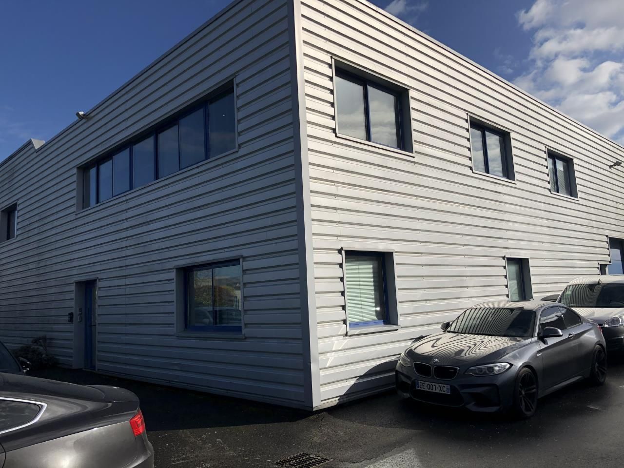 690 m² pour ce activité en location à Grigny