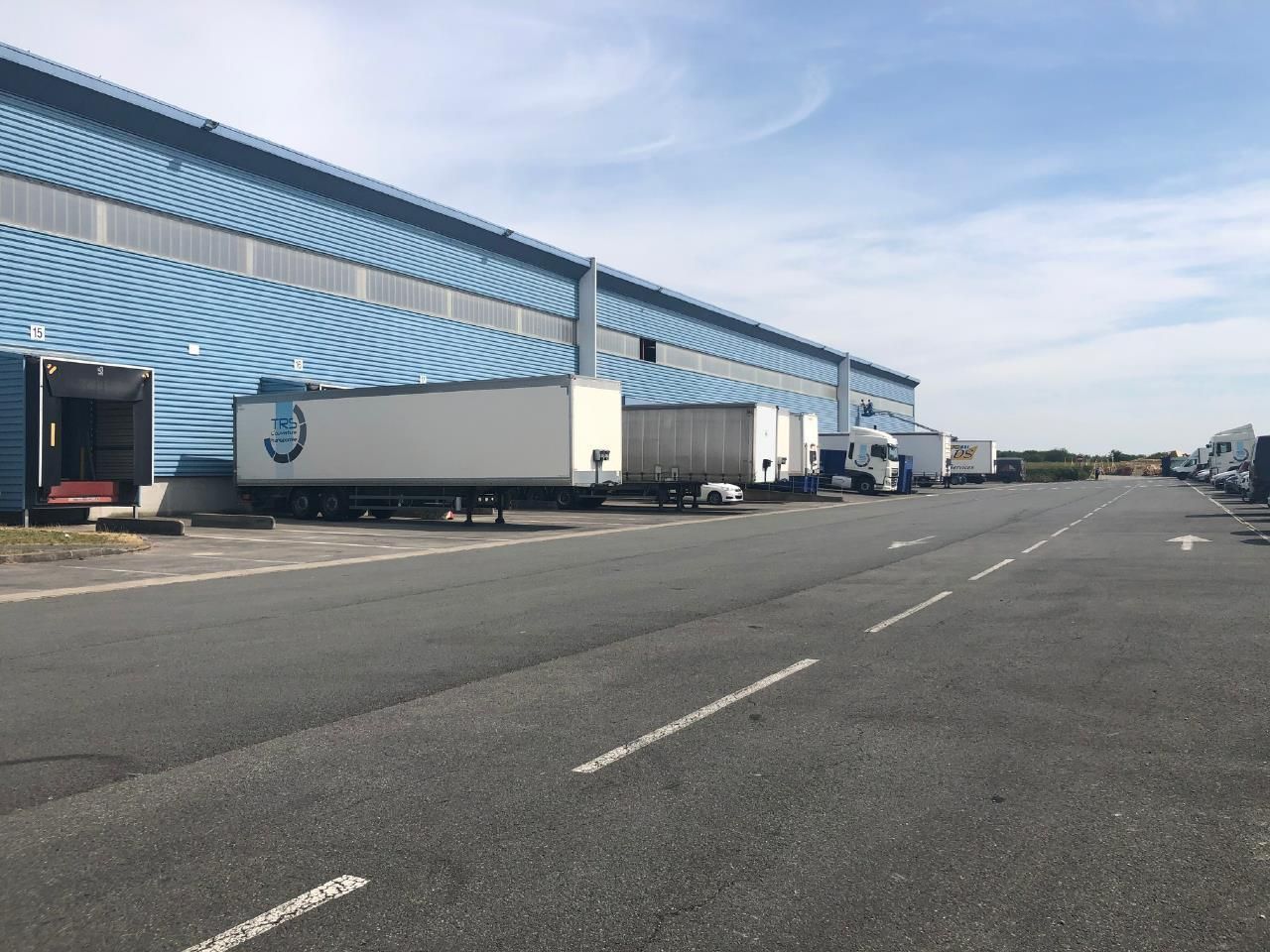 Location Entrepôts classe A 15165 m² divisibles 62880 Vendin-le-vieil