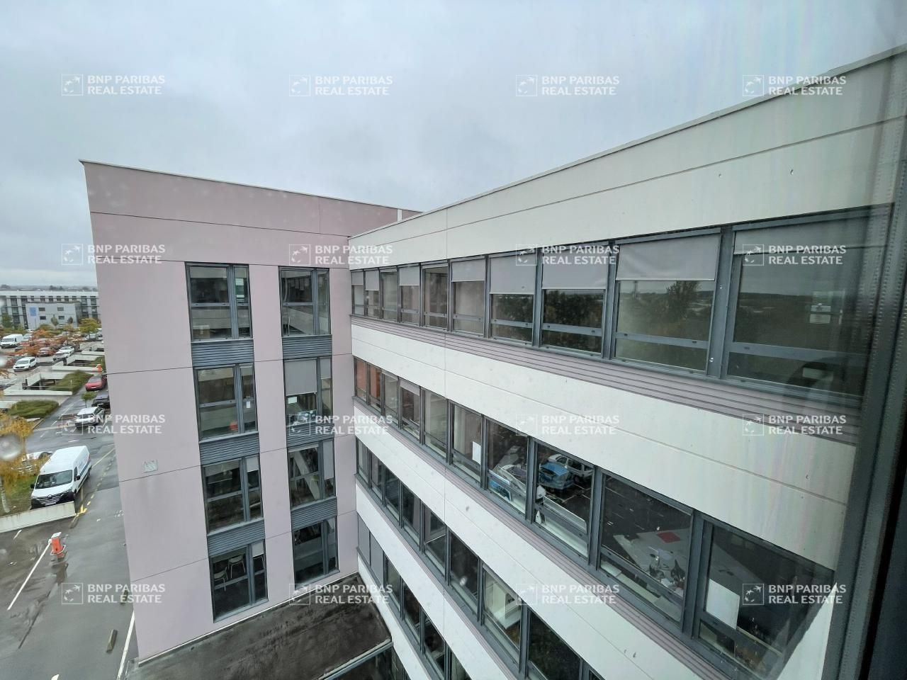 Location Bureaux 307.5 m² divisibles 37100 Tours