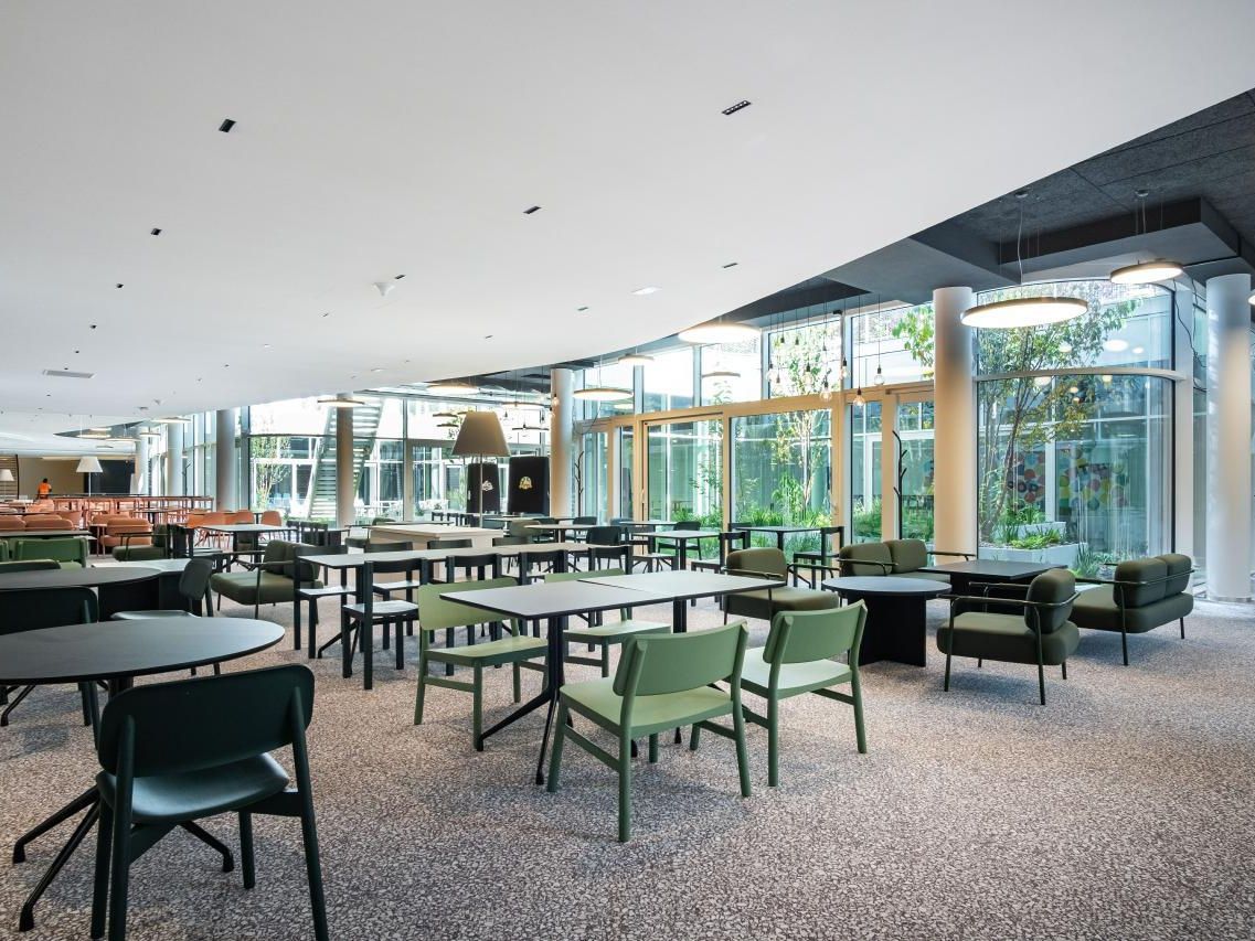 4827 m² pour ce bureaux en location à Saint-ouen