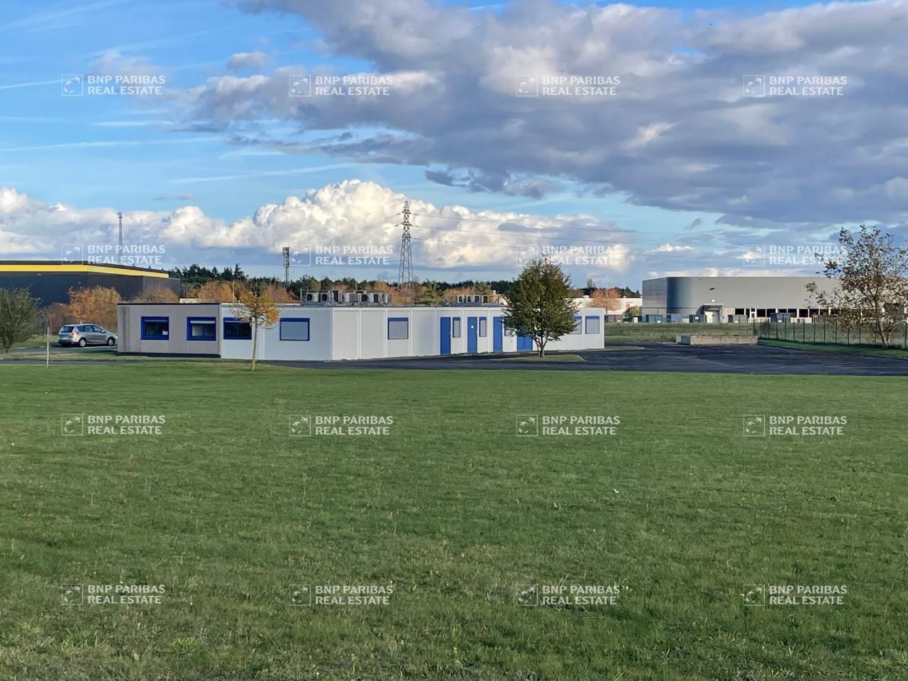 610 m² pour ce bureaux en vente à Meung-sur-loire