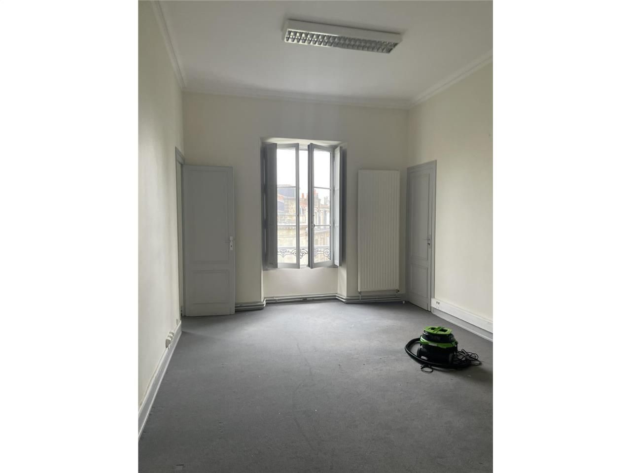 230 m² pour ce bureaux en location à Bordeaux