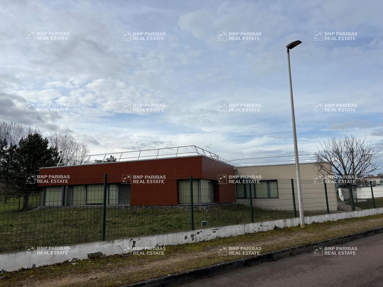 1042 m² pour ce activité en vente à Quetigny