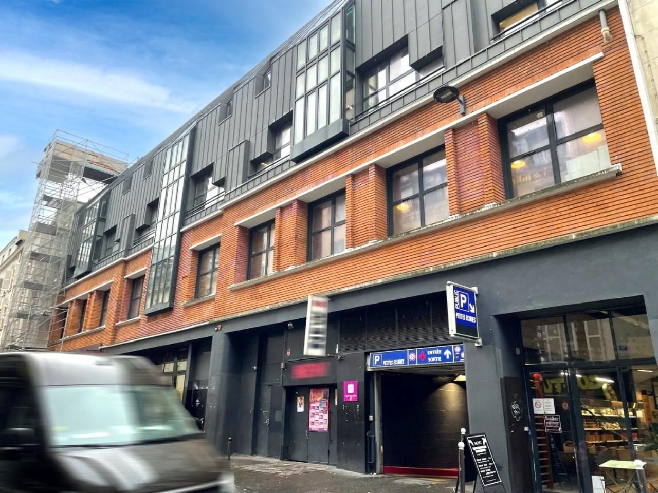 Vente Bureaux 1174.4 m² non divisibles 75010 Paris