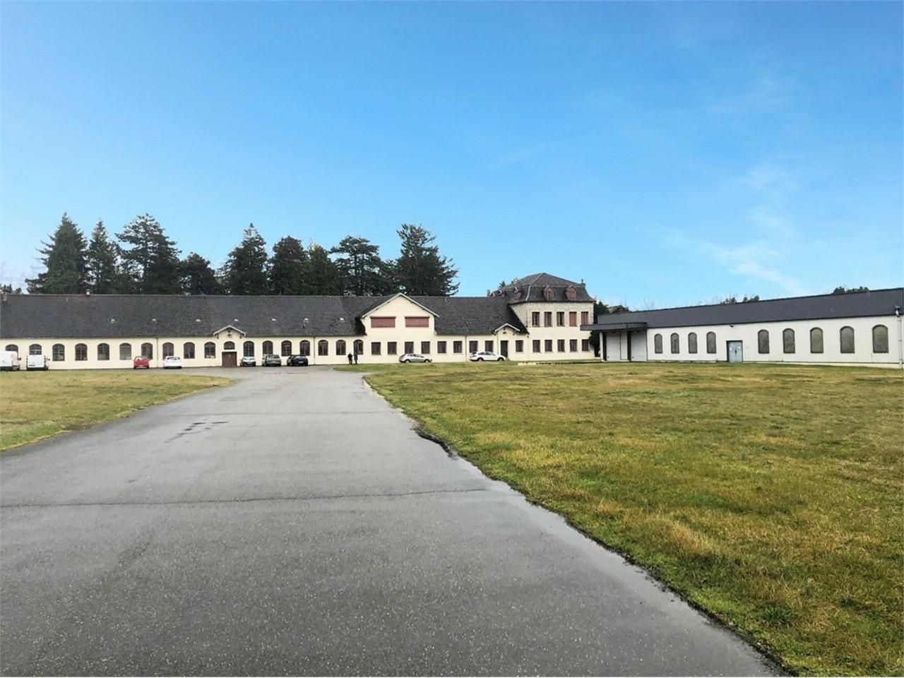 Vente Activité 3577 m² non divisibles 01470 Serrières-de-briord