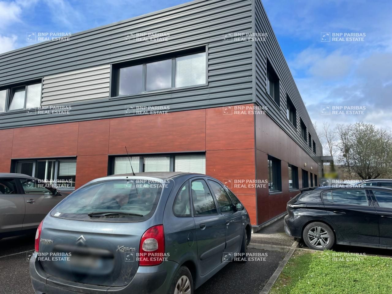 1028 m² pour ce activité en location à Marcilly-d'azergues