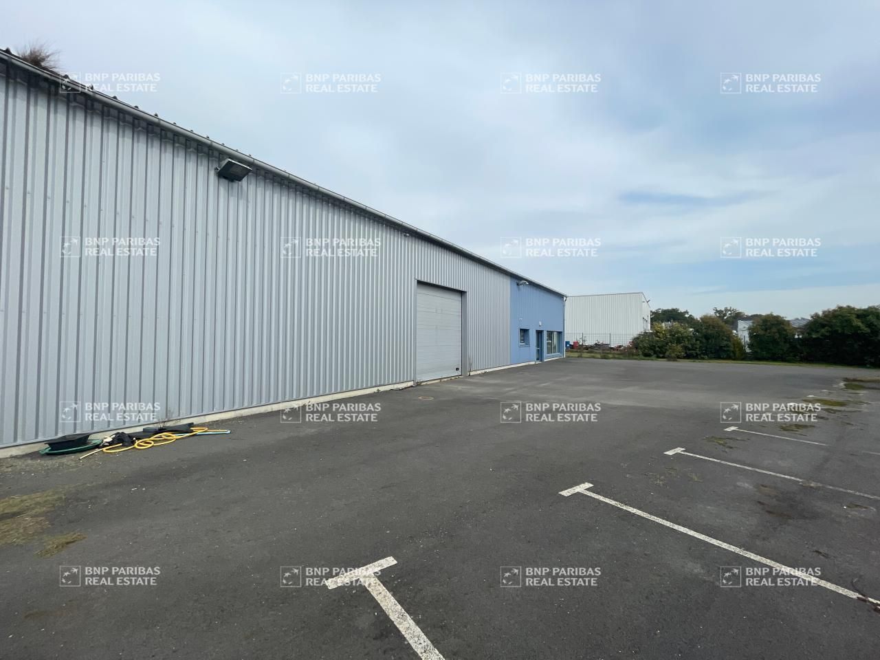 750 m² pour ce activité en vente à Saint-aubin-du-cormier