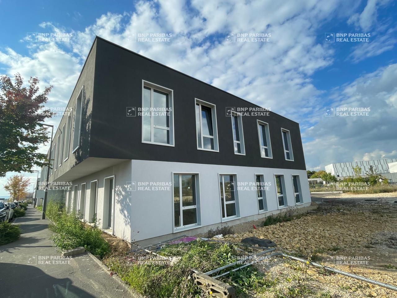 Vente Bureaux 551.61 m² divisibles 57530 Ars-laquenexy