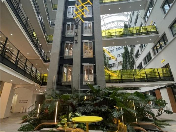 Location Bureaux 14522.22 m² divisibles 75020 Paris