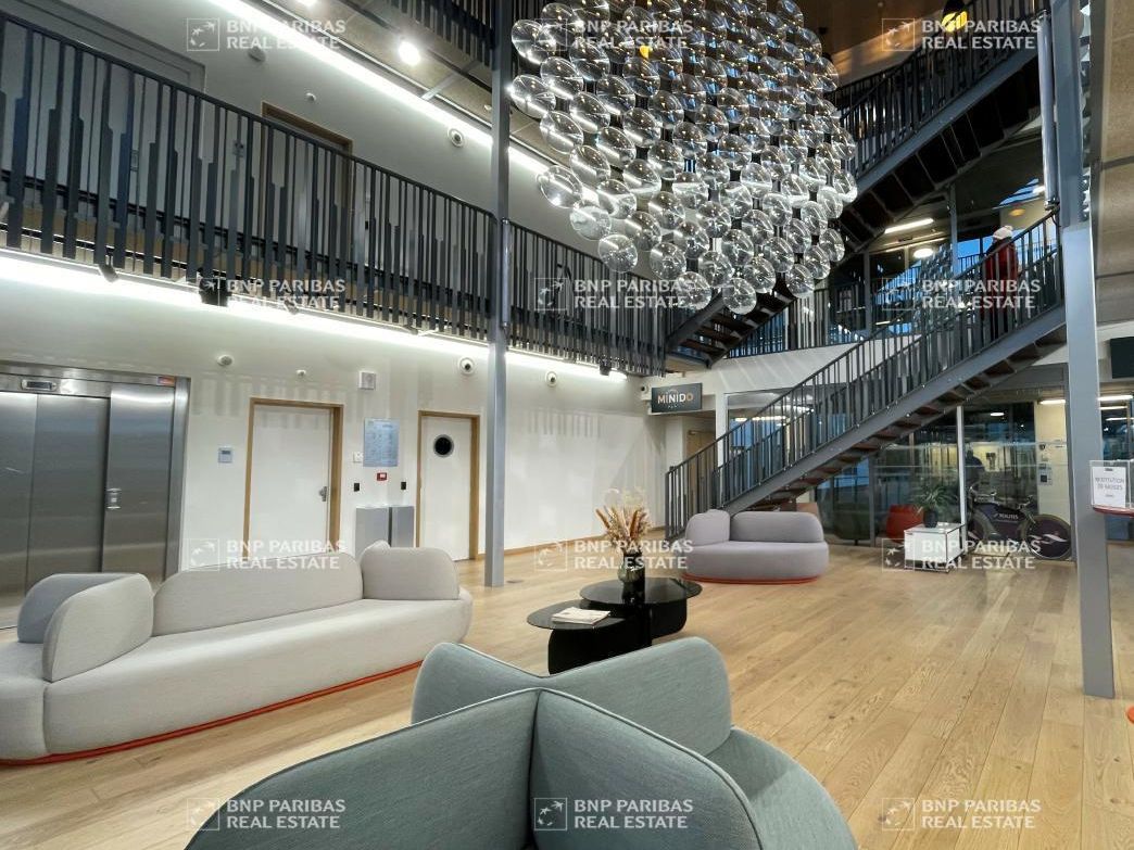 Location Bureaux 5405.64 m² divisibles 44800 Saint-herblain