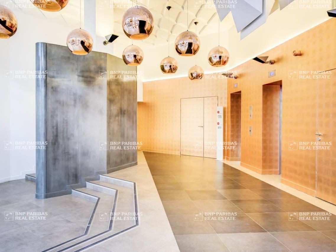 528 m² pour ce bureaux en location à Montigny-le-bretonneux