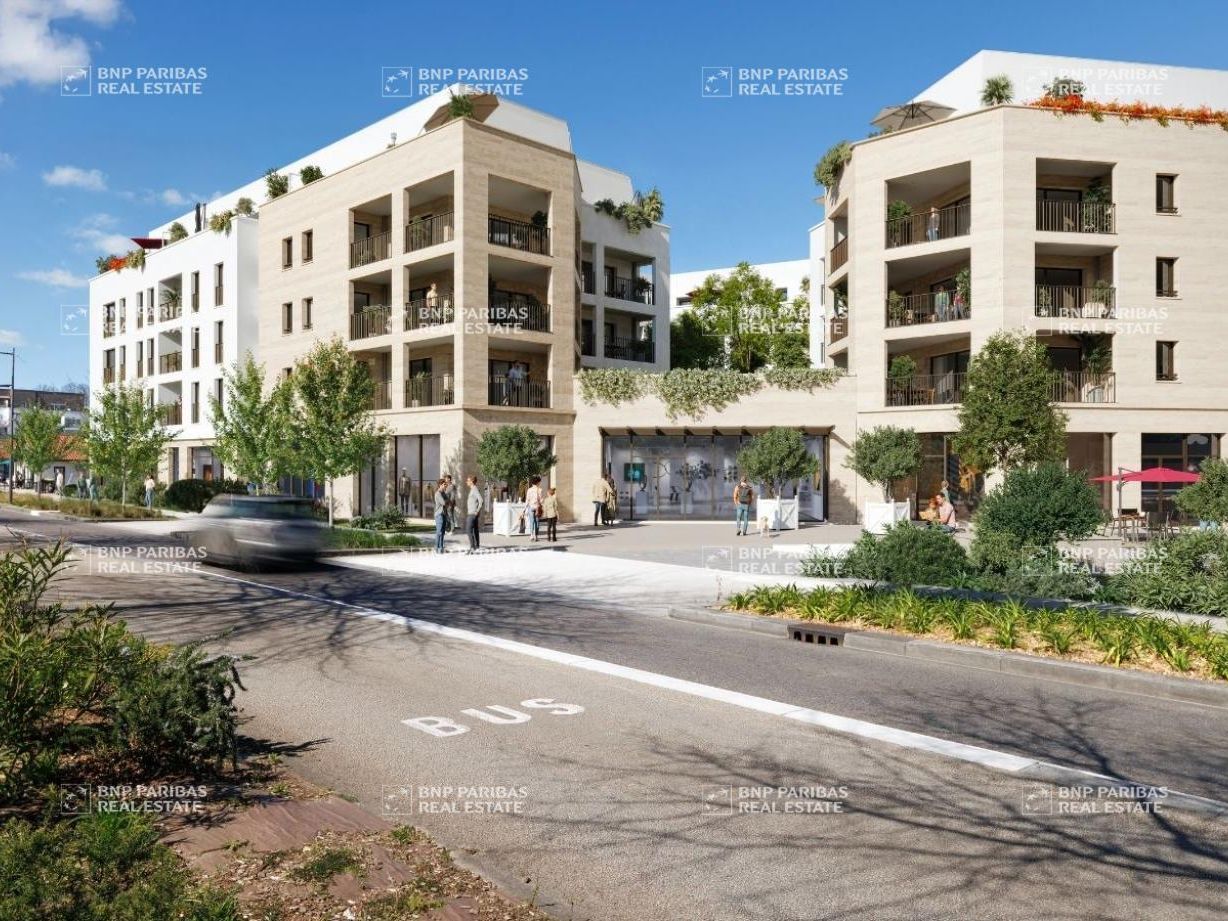 Location Local commercial 1493 m² divisibles 64600 Anglet