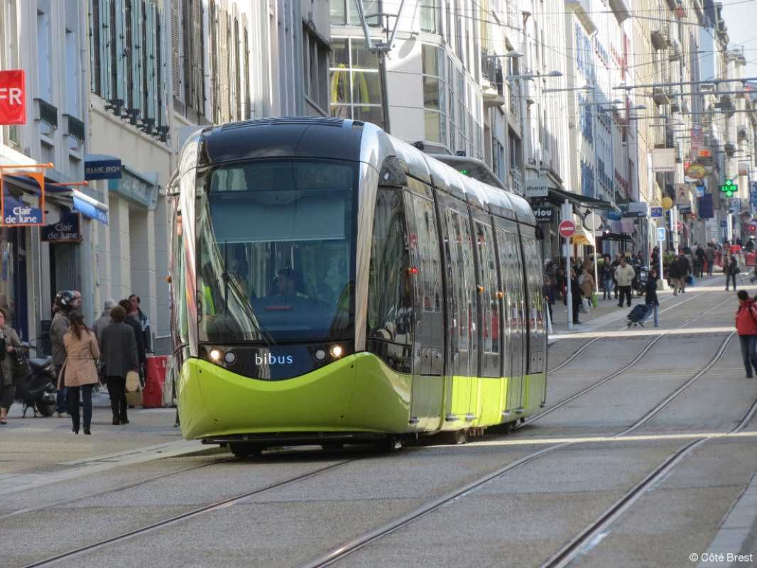 A Brest hyper centre, beau local commercial de 68