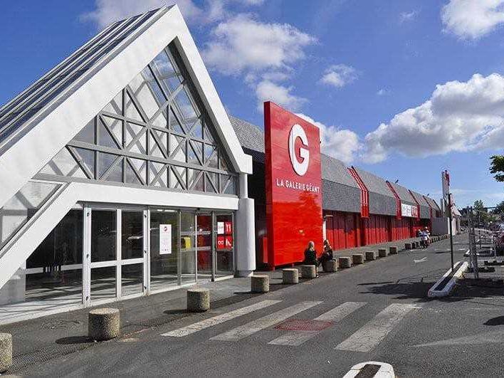 Location d'une cellule commerciale située au sein