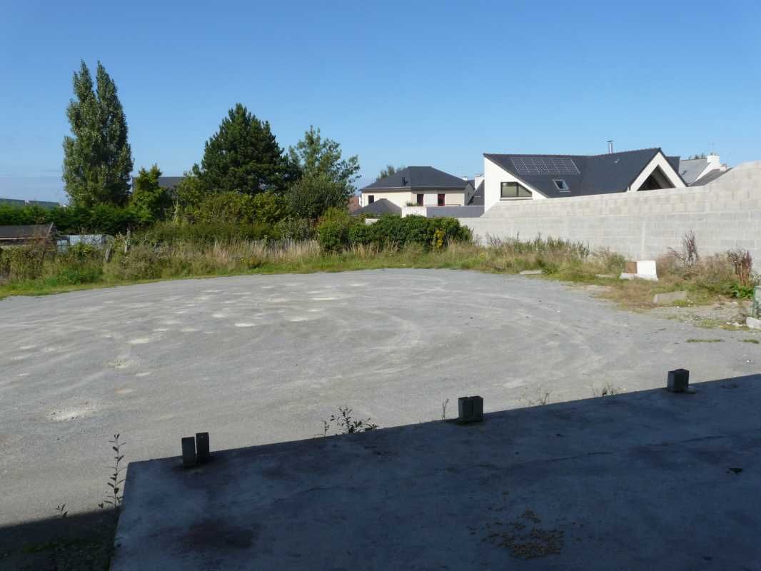 Arthur Loyd vous propose à la location un local c