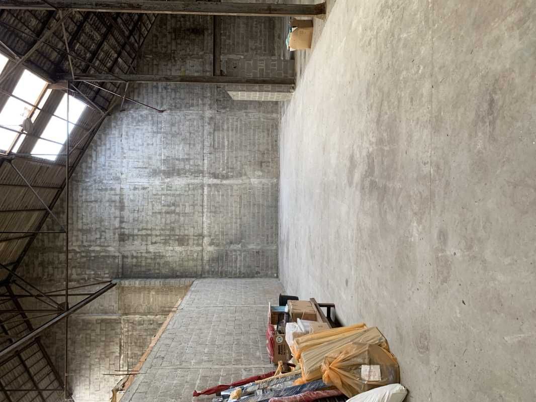 Arthur Loyd vous propose à la vente, un local com