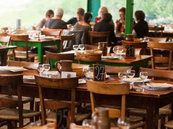 Arthur Loyd vous propose à la vente, les murs et