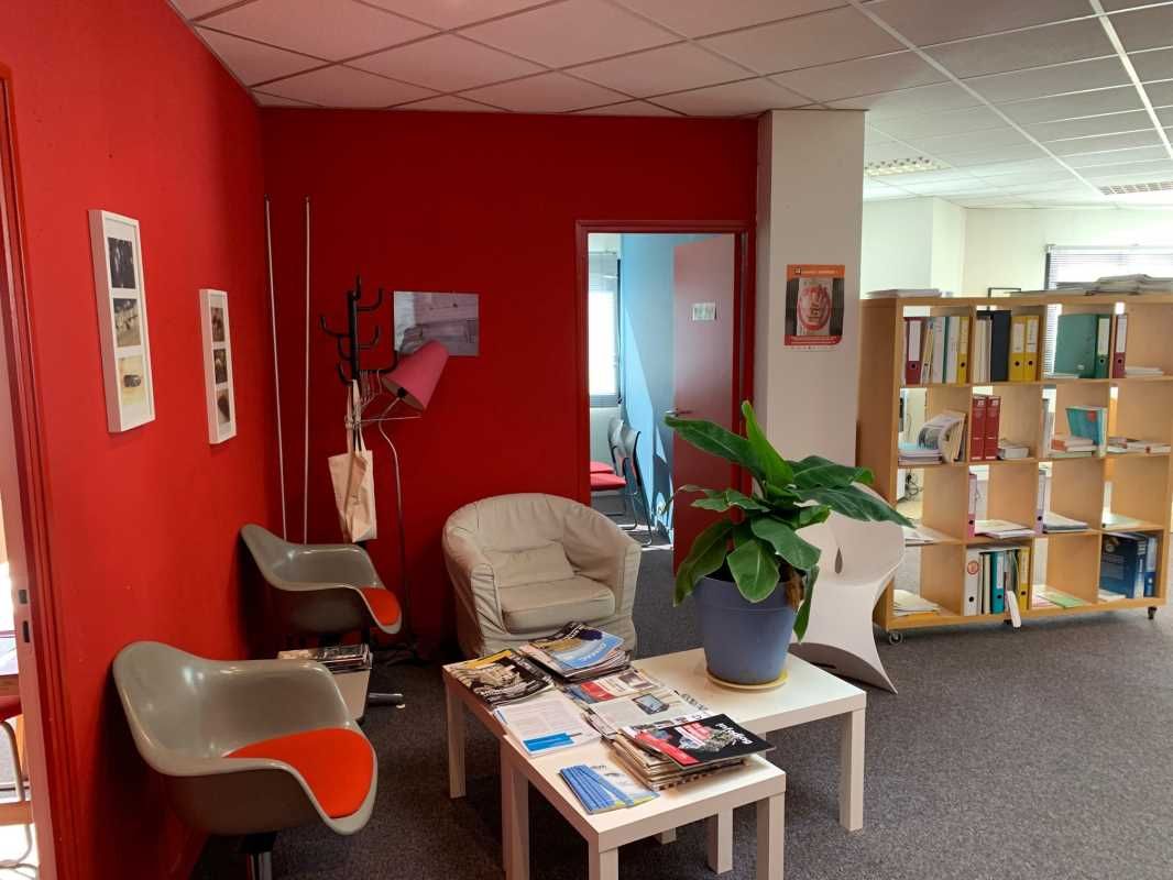 A louer dans la Zone de Créac'h Gwen, 120 m² de b