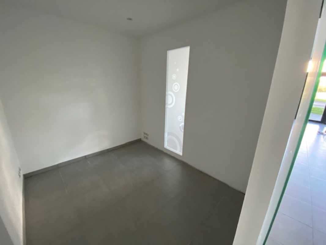 Arthur Loyd vous propose à la location un local c