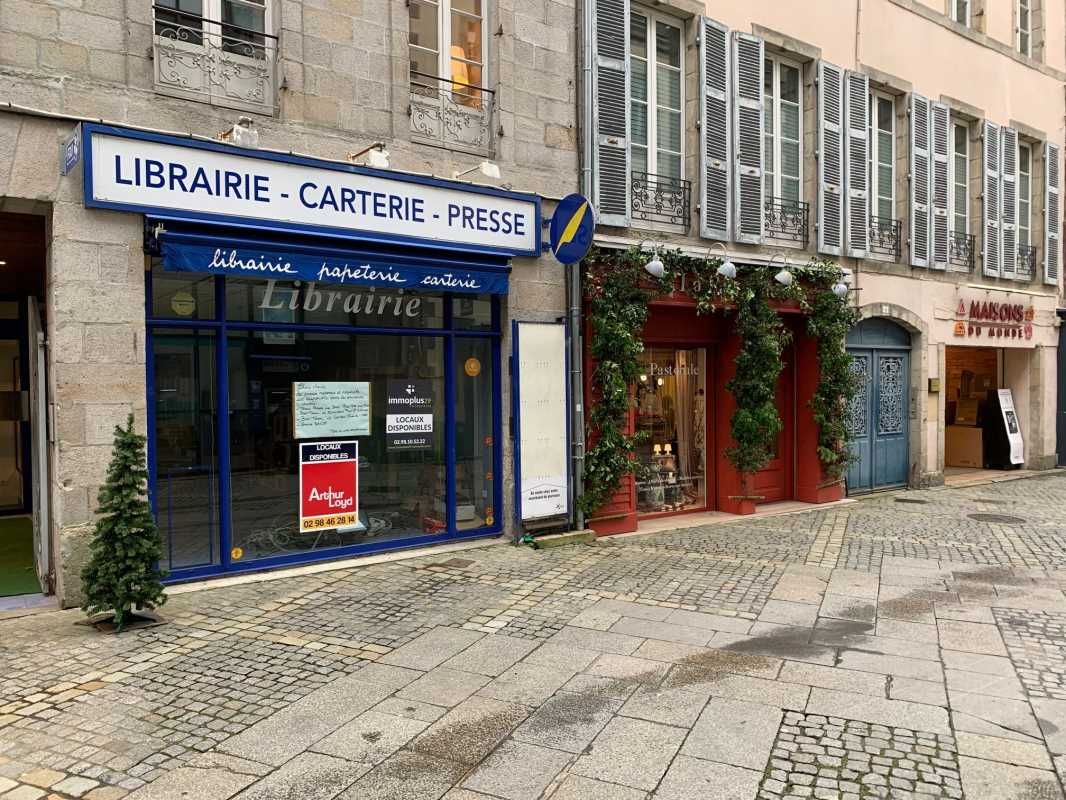 Arthur Loyd vous propose à la location, un local 