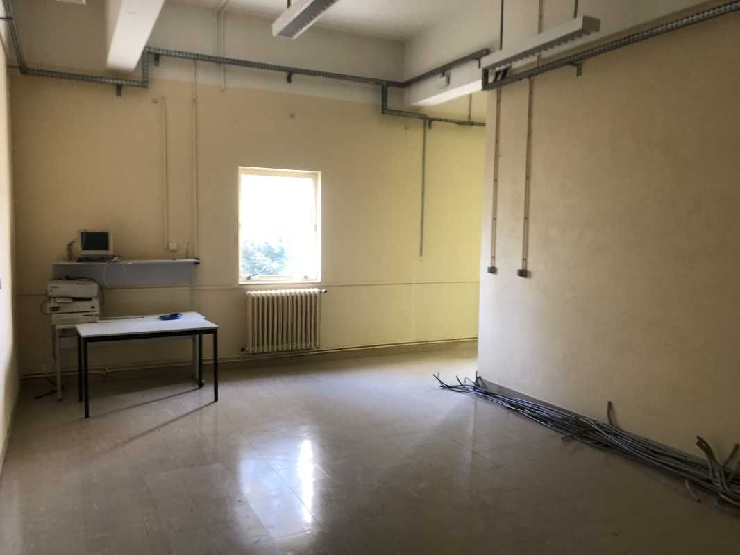 À vendre des locaux d'une surface totale de 663m²