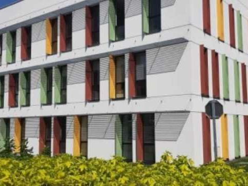 Arthur Loyd vous propose à la location une surfac