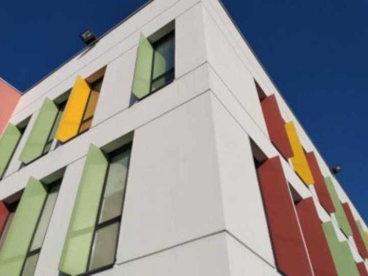 Arthur Loyd vous propose à la location une surfac